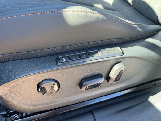 CUPRA Terramar 1.5 TSI e-Hybrid VZ Performance | Pano dak | 20" inch | Trekhaak | 272 pk | Sennheiser Audio | HU... ActivLease financial lease