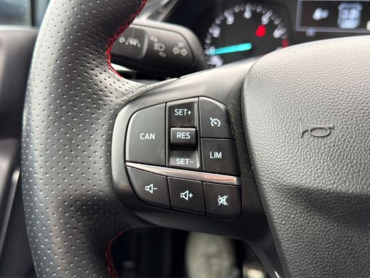 Ford Fiesta 1.0 EcoBoost ST-Line Parkeersensoren | 17" lmv | Climate control | Carplay/android | ActivLease financial lease