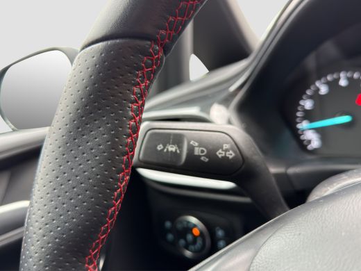 Ford Fiesta 1.0 EcoBoost ST-Line Parkeersensoren | 17" lmv | Climate control | Carplay/android | ActivLease financial lease