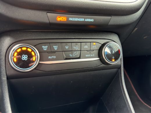 Ford Fiesta 1.0 EcoBoost ST-Line Parkeersensoren | 17" lmv | Climate control | Carplay/android | ActivLease financial lease