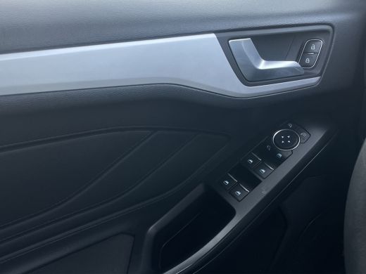 Ford Focus 1.0 EcoBoost Trend Edition Business | Stuur/stoelverwarming | CarPlay | Navigatie ActivLease financial lease