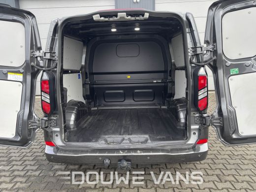 Ford Transit Custom Dubbel Cabine L2 H1 Trekhaak Frontlip Sidebars ActivLease financial lease