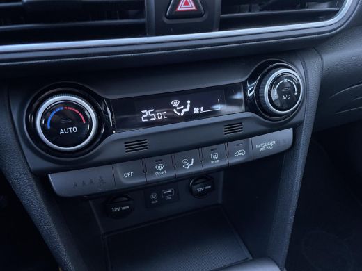 Hyundai Kona 1.0T Essence Climate | Camera | Sensoren | Navigatie ActivLease financial lease