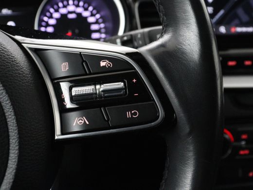 Kia Ceed 1.0 T-GDi DynamicPlusLine | Stoel & stuurverwarming | Trekhaak | Adaptive cruise | Camera | Carpl... ActivLease financial lease