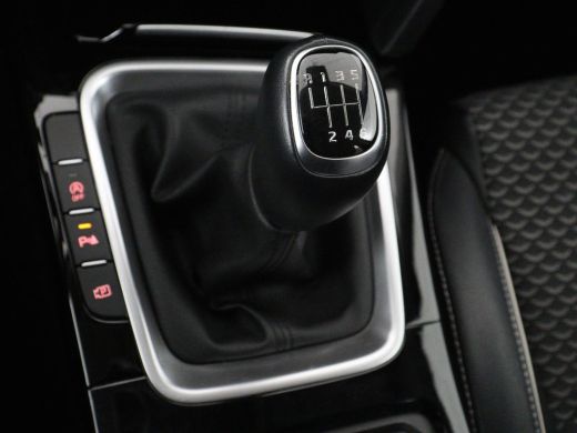 Kia Ceed 1.0 T-GDi DynamicPlusLine | Stoel & stuurverwarming | Trekhaak | Adaptive cruise | Camera | Carpl... ActivLease financial lease