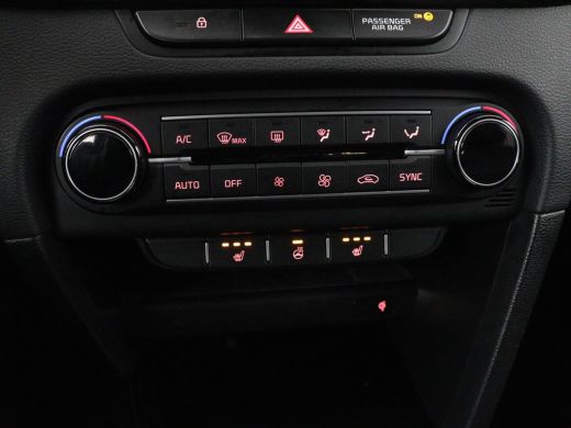 Kia Ceed 1.0 T-GDi DynamicPlusLine | Stoel & stuurverwarming | Trekhaak | Adaptive cruise | Camera | Carpl... ActivLease financial lease