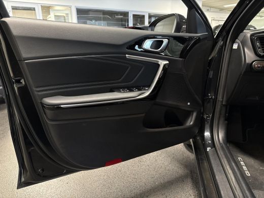 Kia Ceed Sportswagon 1.0 T-GDi MHEV Design Edition | BTW ! ! | Automaat | CarPlay | Camera ActivLease financial lease