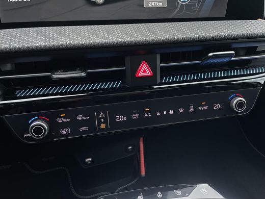 Kia EV6 Plus Advanced 77.4 kWh | Elektrische stoelen met geheugen | Sfeerverlichting | Trekhaak | ActivLease financial lease