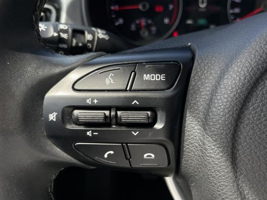 Kia Rio 1.0 T-GDi MHEV DynamicLine // Navigatie // Achteruitrijcamera // Apple Carplay // ActivLease financial lease