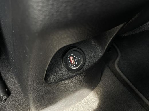 Kia Rio 1.0 T-GDi MHEV DynamicLine // Navigatie // Achteruitrijcamera // Apple Carplay // ActivLease financial lease