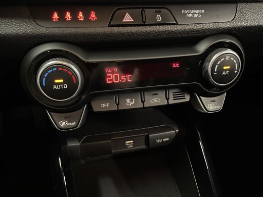 Kia Stonic 1.0 T-GDi MHEV DynamicLine | BTW ! ! | CarPlay | Camera | Cruise ActivLease financial lease