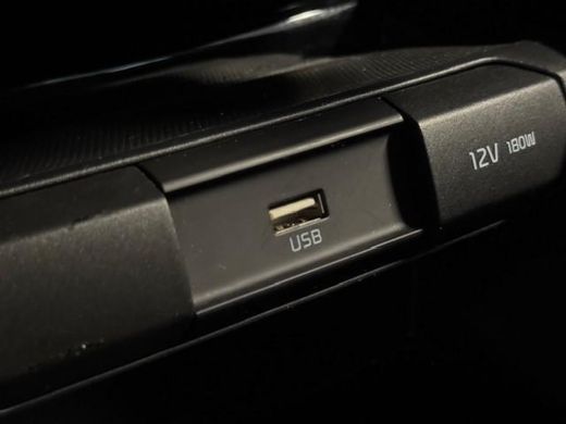 Kia Stonic 1.0 T-GDi MHEV DynamicLine | BTW ! ! | CarPlay | Camera | Cruise ActivLease financial lease