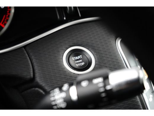 Land Rover Range Rover Evoque 1.5 P300e AWD SE | 18" Velgen | Apple Carplay/Android Auto|telefoonintegratie premium | DAB ontva... ActivLease financial lease