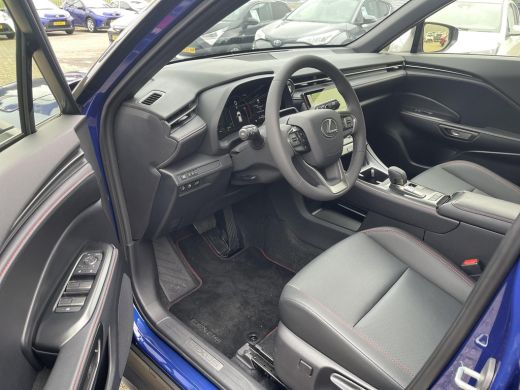 Lexus LBX Emotion Tech ActivLease financial lease