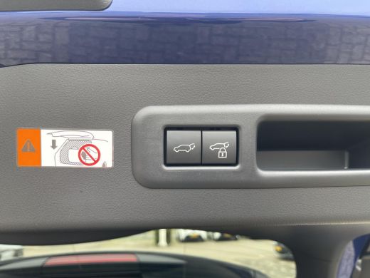 Lexus LBX Emotion Tech ActivLease financial lease