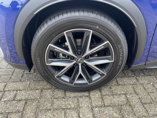 Lexus LBX Emotion Tech ActivLease financial lease