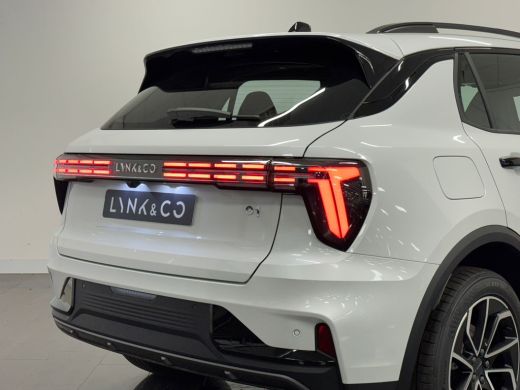 Lynk & Co 01 1.5 Core | Achteruitrijcamera | Apple Carplay/Android Auto|telefoonintegratie premium | Cruise co... ActivLease financial lease