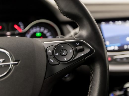 Opel Grandland X 1.6 Turbo Hybrid Innovation Sport 229Pk Automaat (APPLE CARPLAY, ZWART DAK, GROOT NAVI, 360 CAMER... ActivLease financial lease