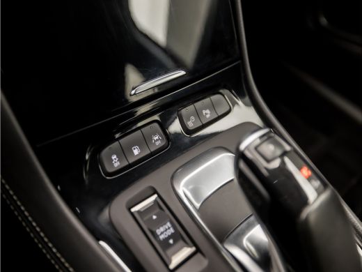 Opel Grandland X 1.6 Turbo Hybrid Innovation Sport 229Pk Automaat (APPLE CARPLAY, ZWART DAK, GROOT NAVI, 360 CAMER... ActivLease financial lease