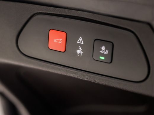 Opel Grandland X 1.6 Turbo Hybrid Innovation Sport 229Pk Automaat (APPLE CARPLAY, ZWART DAK, GROOT NAVI, 360 CAMER... ActivLease financial lease