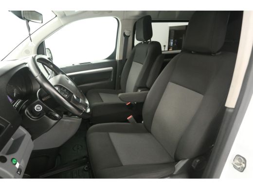 Opel Vivaro 2.0 CDTI L3H1 | Dubbele Cabine | Airco | Cruise | Camera | Trekhaak | Carplay | Parkeersens. ActivLease financial lease