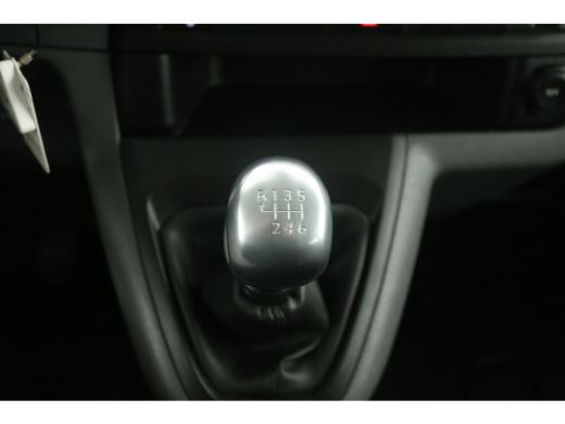 Opel Vivaro 2.0 CDTI L3H1 | Dubbele Cabine | Airco | Cruise | Camera | Trekhaak | Carplay | Parkeersens. ActivLease financial lease