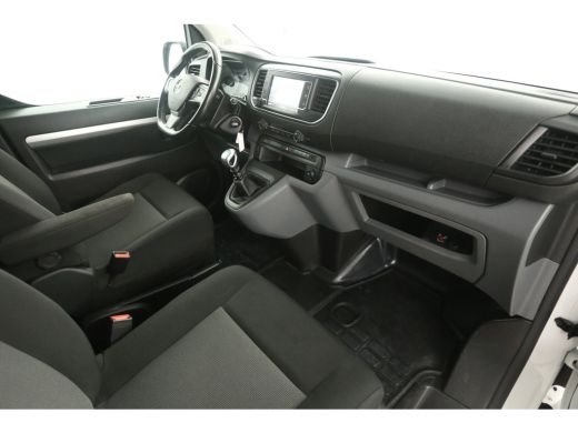 Opel Vivaro 2.0 CDTI L3H1 | Dubbele Cabine | Airco | Cruise | Camera | Trekhaak | Carplay | Parkeersens. ActivLease financial lease