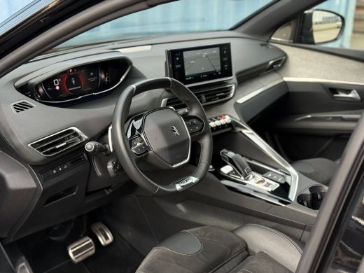Peugeot 3008 GT Alcantara stoelen | Adeptieve cruise control | Focal | Elektrische stoelen met massage en verw... ActivLease financial lease