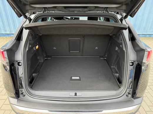 Peugeot 3008 GT Alcantara stoelen | Adeptieve cruise control | Focal | Elektrische stoelen met massage en verw... ActivLease financial lease