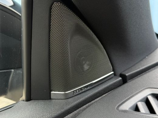 Peugeot 3008 GT Alcantara stoelen | Adeptieve cruise control | Focal | Elektrische stoelen met massage en verw... ActivLease financial lease