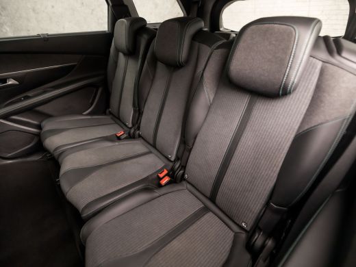 Peugeot 5008 1.2 PureTech Allure Sport 7 Persoons (APPLE CARPLAY, GROOT NAVI, 360 CAMERA, LEDER, ADAPTIVE CRUI... ActivLease financial lease