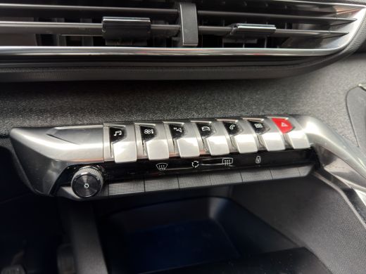 Peugeot 5008 1.2 PureTech Blue Lease Allure Camera | Parkeersensoren | 7 zits | Full map navigatie | Carplay/a... ActivLease financial lease