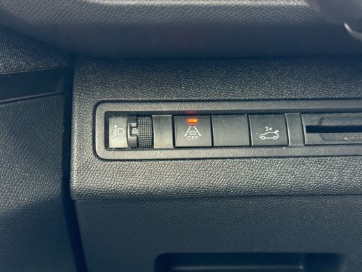 Peugeot 5008 1.2 PureTech Blue Lease Allure Camera | Parkeersensoren | 7 zits | Full map navigatie | Carplay/a... ActivLease financial lease