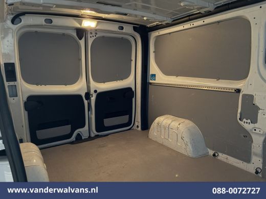 Renault Trafic 2.0 dCi 131pk L2H1 Euro6 Airco | LED | Cruisecontrol | Sidebars Parkeersensoren, Bijrijdersbank, ... ActivLease financial lease