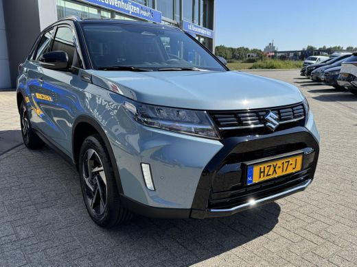 Suzuki Vitara 1.4 Boosterjet Style Hybrid Automaat Betreft een Demo. Direct leverbaar ActivLease financial lease