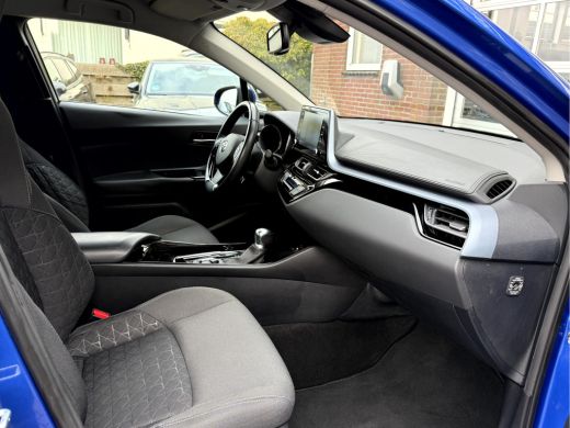 Toyota C-HR 1.8 Hybrid Dynamic Led, Navi, Camera, 18''Lmv ActivLease financial lease