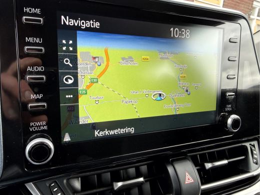 Toyota C-HR 1.8 Hybrid Dynamic Led, Navi, Camera, 18''Lmv ActivLease financial lease