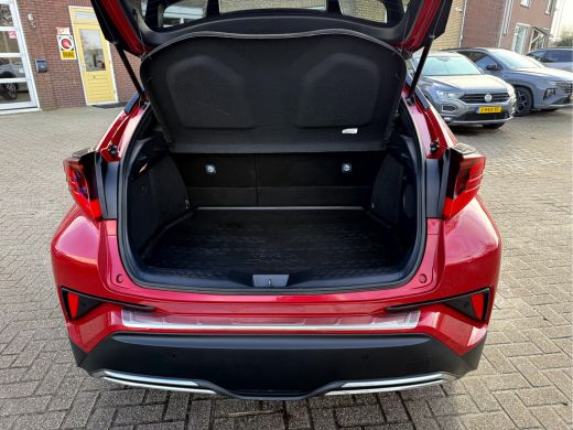 Toyota C-HR 2.0 Hybrid Business Plus Led, Navi, Camera, 18''Lmv ActivLease financial lease