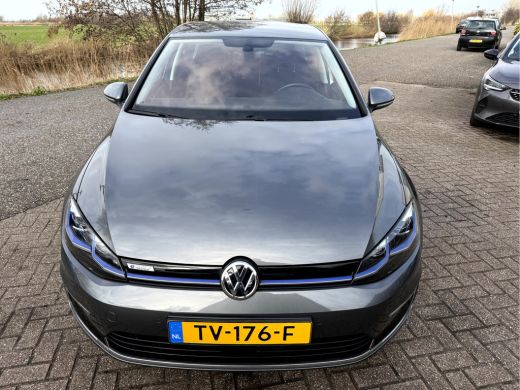 Volkswagen e-Golf e-Golf SOH 94%, 17''Lmv, Camera, App Connect ActivLease financial lease