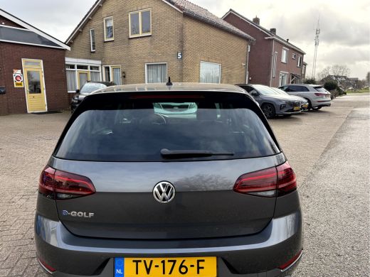 Volkswagen e-Golf e-Golf SOH 94%, 17''Lmv, Camera, App Connect ActivLease financial lease