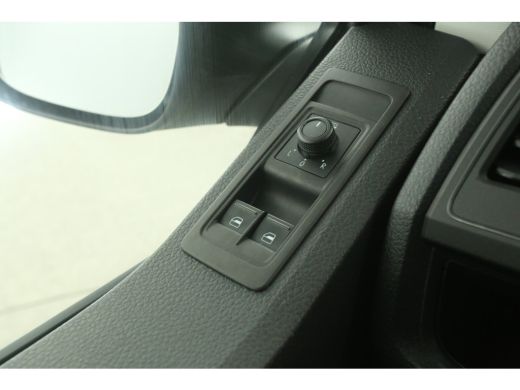 Volkswagen Transporter 2.0 TDI L1H1 | 150PK | DSG | Aut. | Airco | Cruise | Carplay | Parkeersens. | Trekhaak ActivLease financial lease