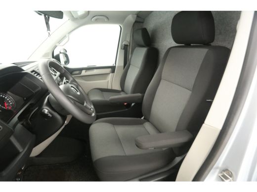 Volkswagen Transporter 2.0 TDI L1H1 | 150PK | DSG | Aut. | Airco | Cruise | Carplay | Parkeersens. | Trekhaak ActivLease financial lease