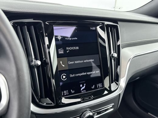 Volvo  S60 T8 Recharge R-Design | 19" | Panoramadak | Harman Kardon | 360 Camera | Full LED | Leder Dashboar... ActivLease financial lease