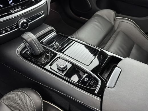 Volvo  S60 T8 Recharge R-Design | 19" | Panoramadak | Harman Kardon | 360 Camera | Full LED | Leder Dashboar... ActivLease financial lease