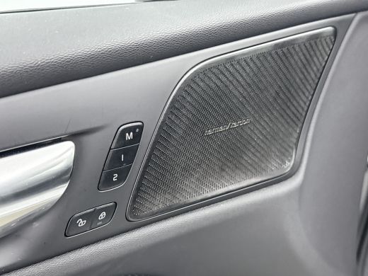 Volvo  S60 T8 Recharge R-Design | 19" | Panoramadak | Harman Kardon | 360 Camera | Full LED | Leder Dashboar... ActivLease financial lease