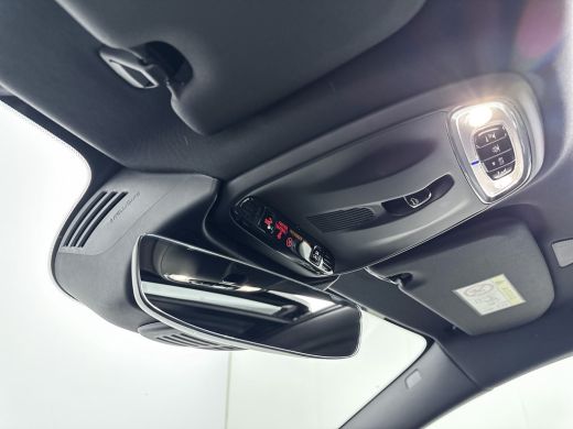 Volvo  S60 T8 Recharge R-Design | 19" | Panoramadak | Harman Kardon | 360 Camera | Full LED | Leder Dashboar... ActivLease financial lease