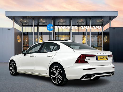 Volvo  S60 T8 Recharge R-Design | 19" | Panoramadak | Harman Kardon | 360 Camera | Full LED | Leder Dashboar... ActivLease financial lease