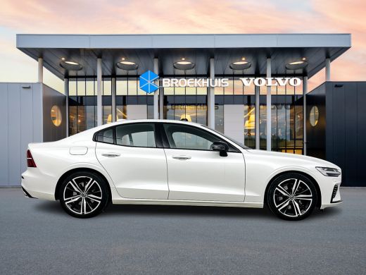 Volvo  S60 T8 Recharge R-Design | 19" | Panoramadak | Harman Kardon | 360 Camera | Full LED | Leder Dashboar... ActivLease financial lease