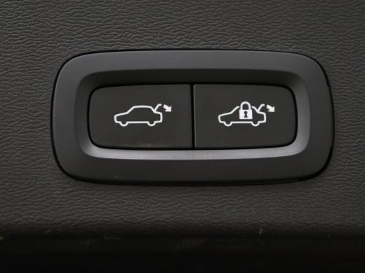 Volvo  XC40 Recharge Core | SOH 95% | Stoel & stuurverwarming | Camera | Carplay | Navigatie | Parkeerhulp | ... ActivLease financial lease