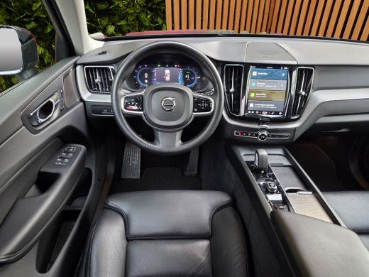 Volvo  XC60 2.0 T6 Plug-in hybrid AWD Plus Dark | Trekhaak | 360 Camera | Panoramadak | Harman/Kardon | Memory ActivLease financial lease